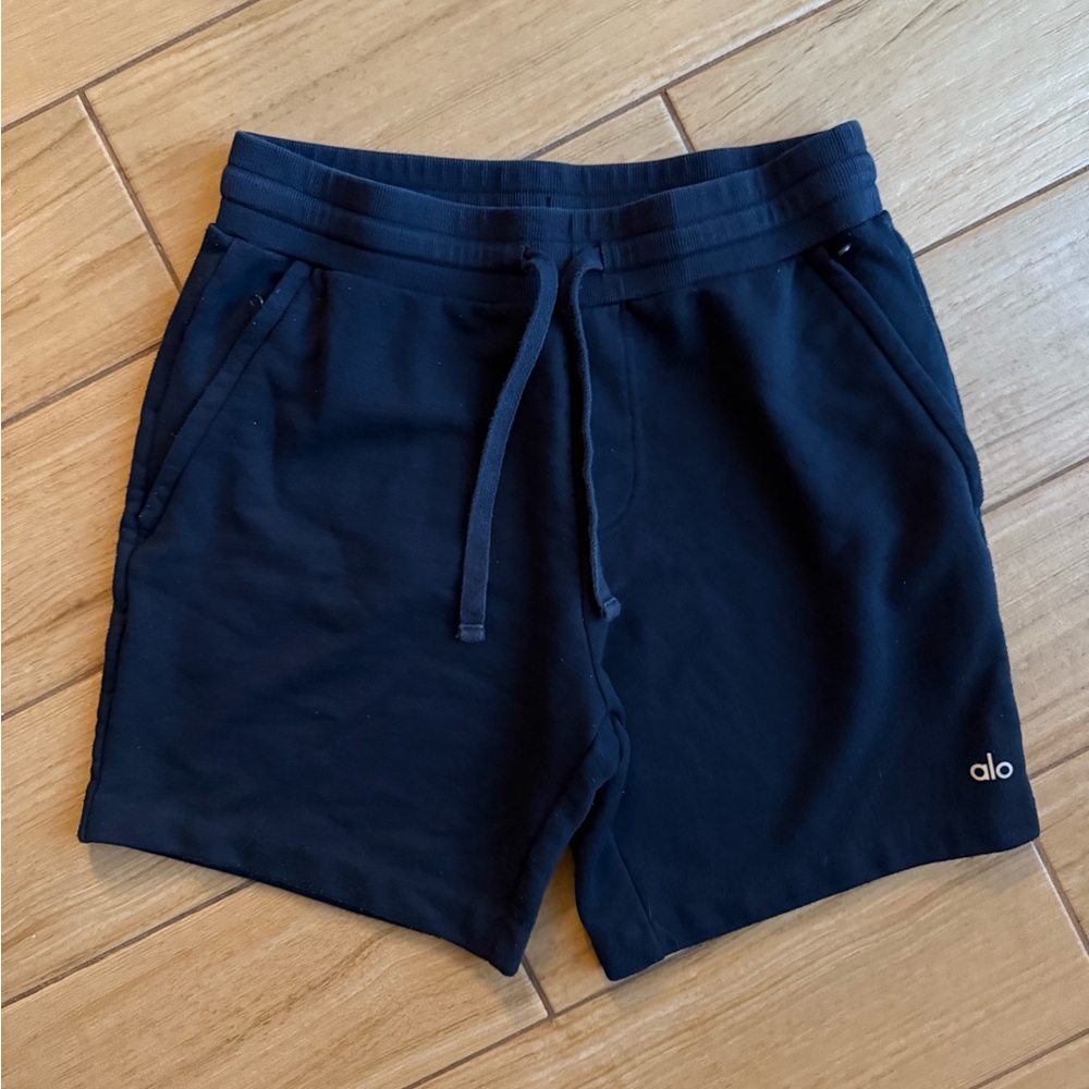 Alo Yoga Men’s Chill short 7”